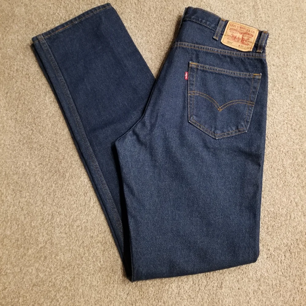 NWOT Levi's 505 Men's Jeans 36